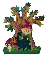 Duende en el Árbol